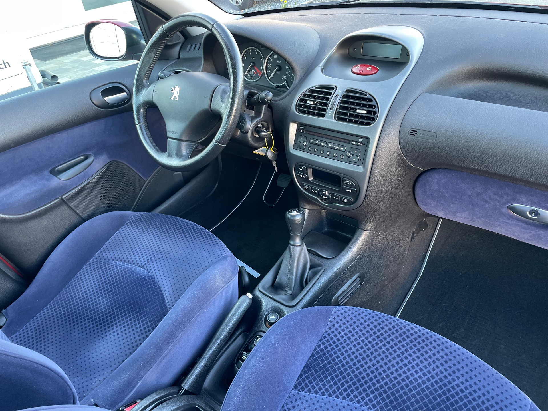 PEUGEOT 206 1.6 16V Black&Silver-image-8