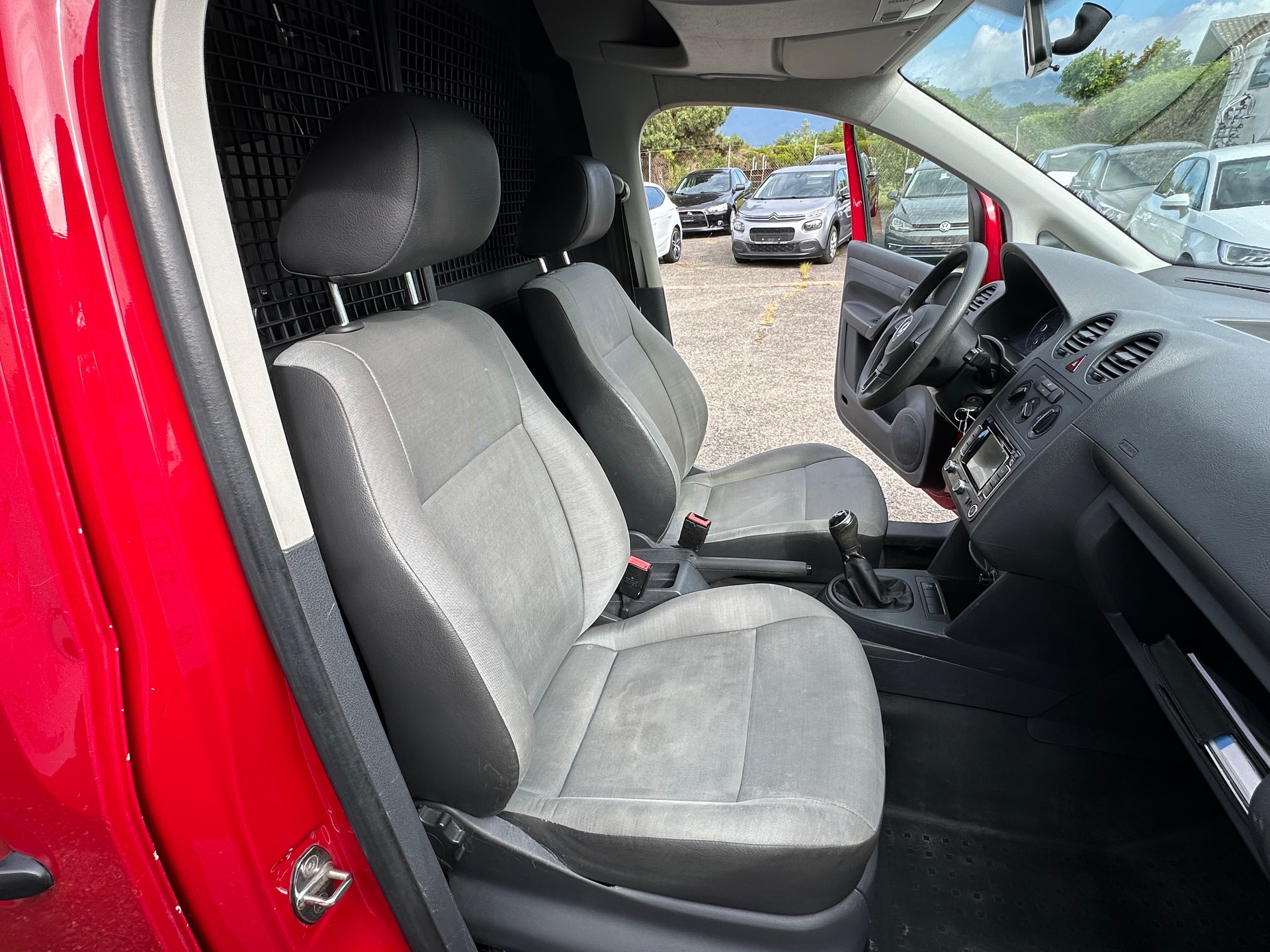 VW Caddy 1.2 TSI Entry-image-17