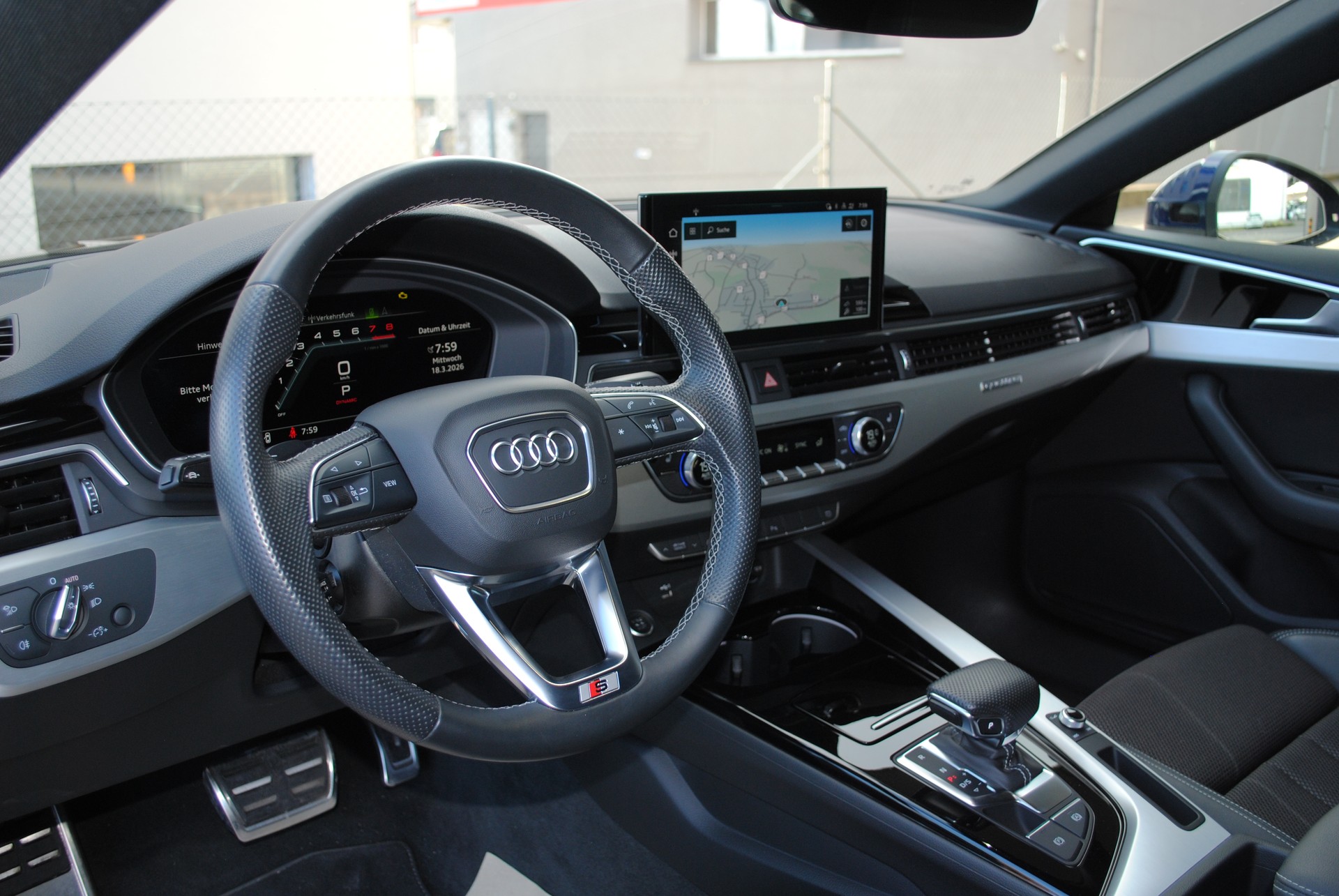 AUDI A5 Sportback 45 TFSI S-Line S-tronic quattro-image-12