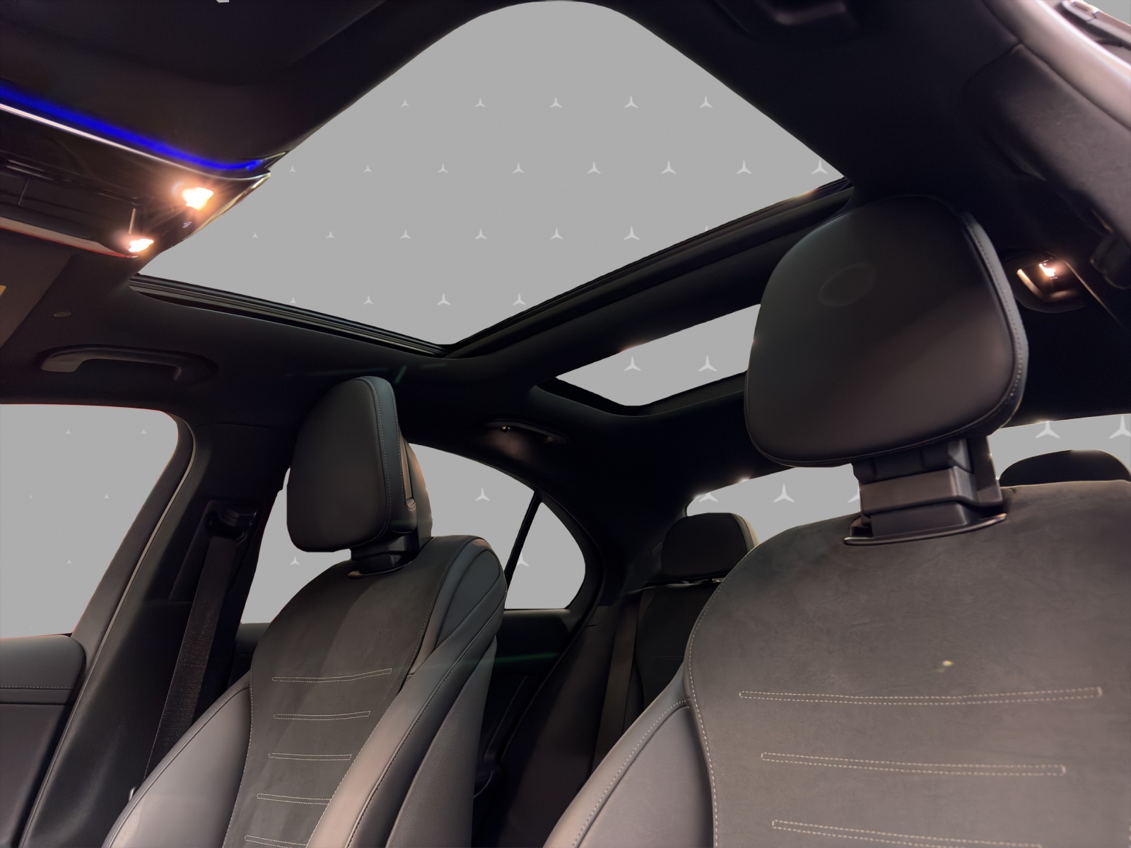 MERCEDES-BENZ C 300 d 4M - AMG / DISTRONIC / 360 Grad Kamera / Panorama-Dach-image-8