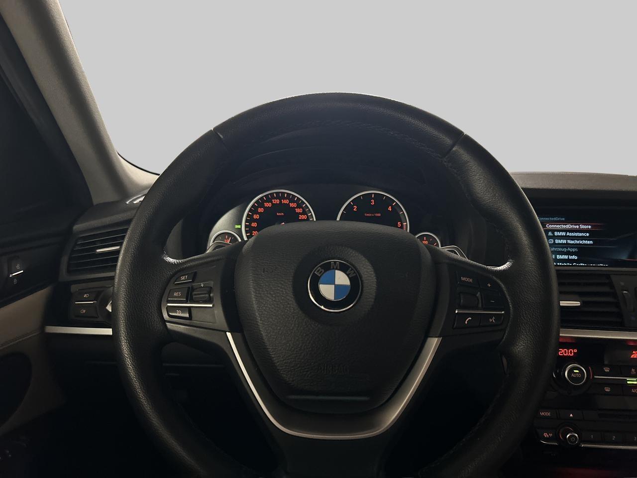 BMW X4 20d xDrive X Line-image-15
