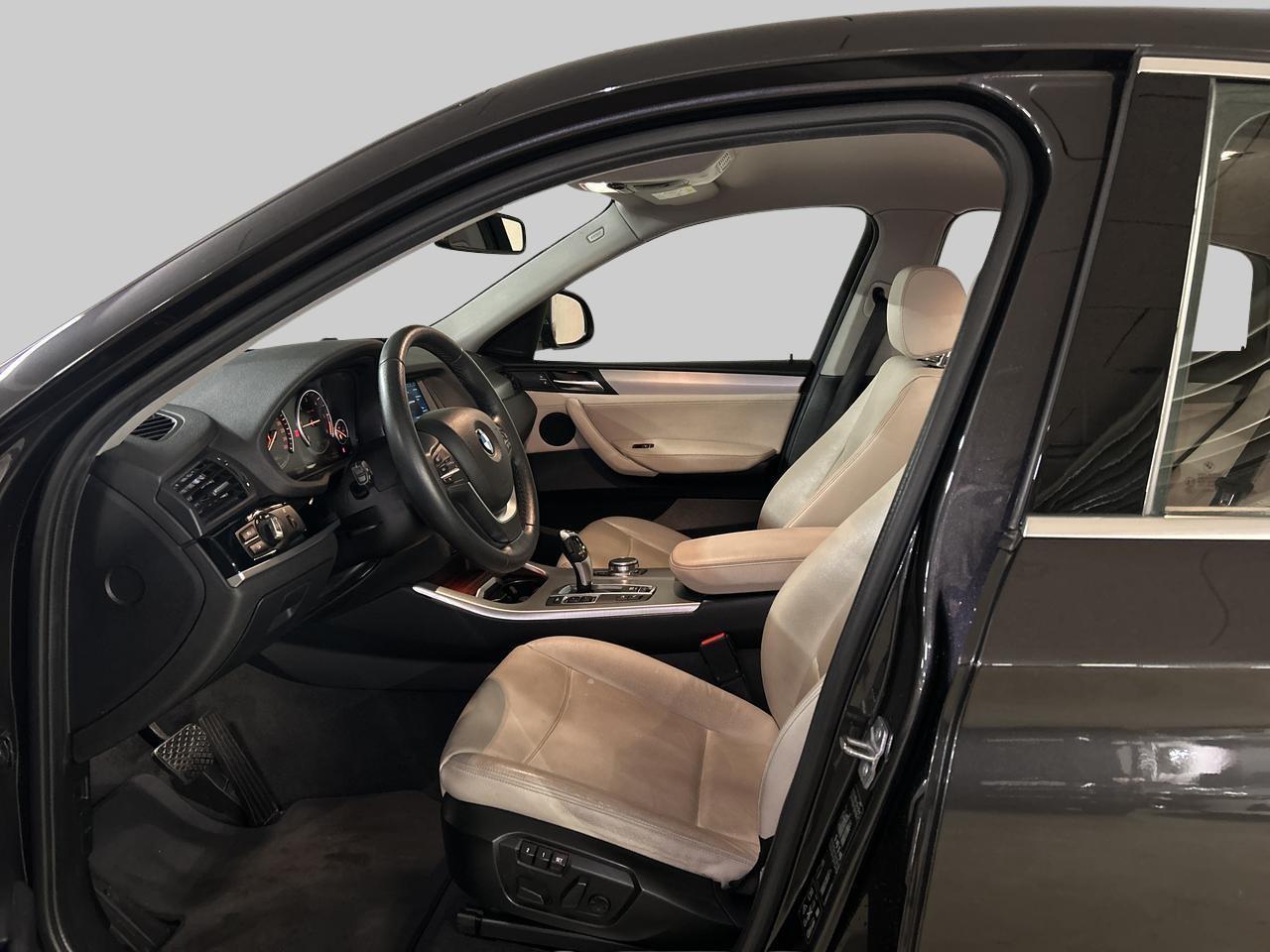 BMW X4 20d xDrive X Line-image-10