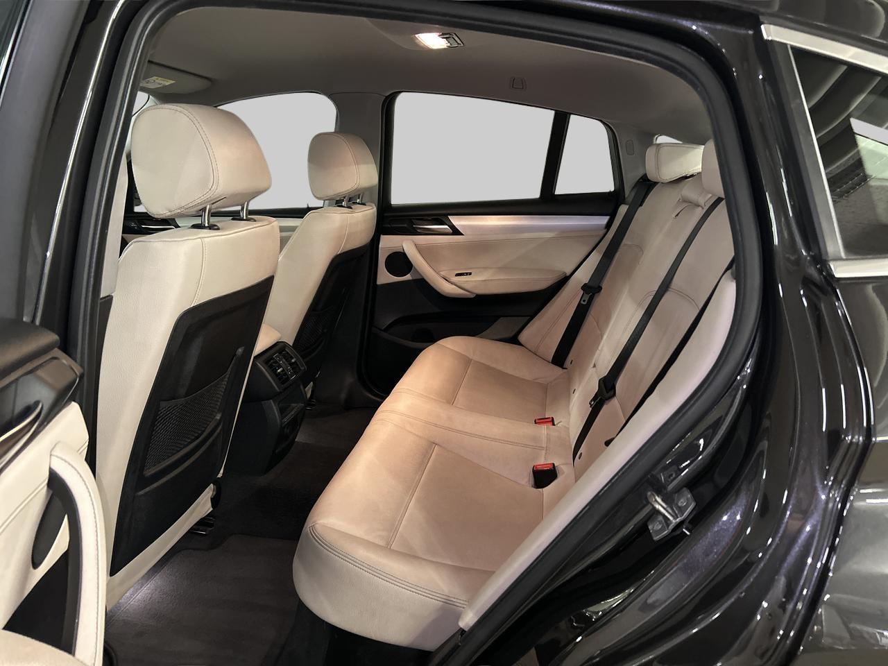 BMW X4 20d xDrive X Line-image-13