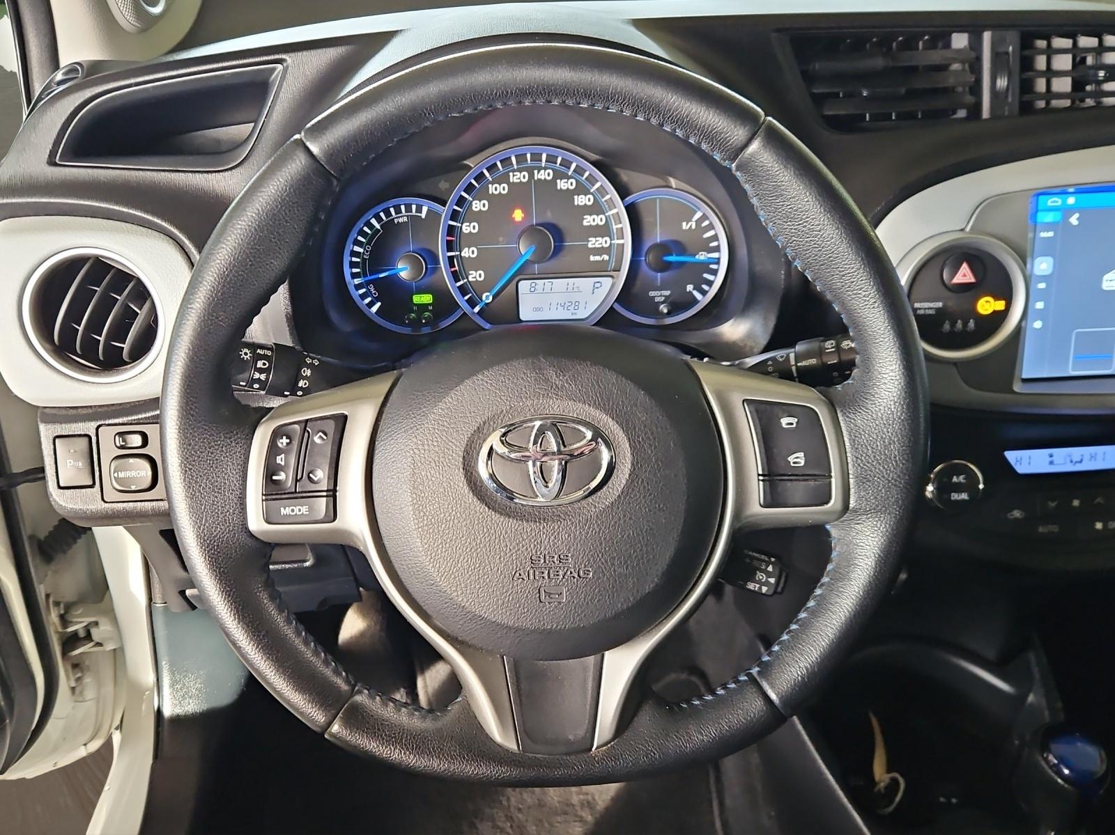 TOYOTA Yaris 1.5 VVT-i HSD Sol Premium-image-10