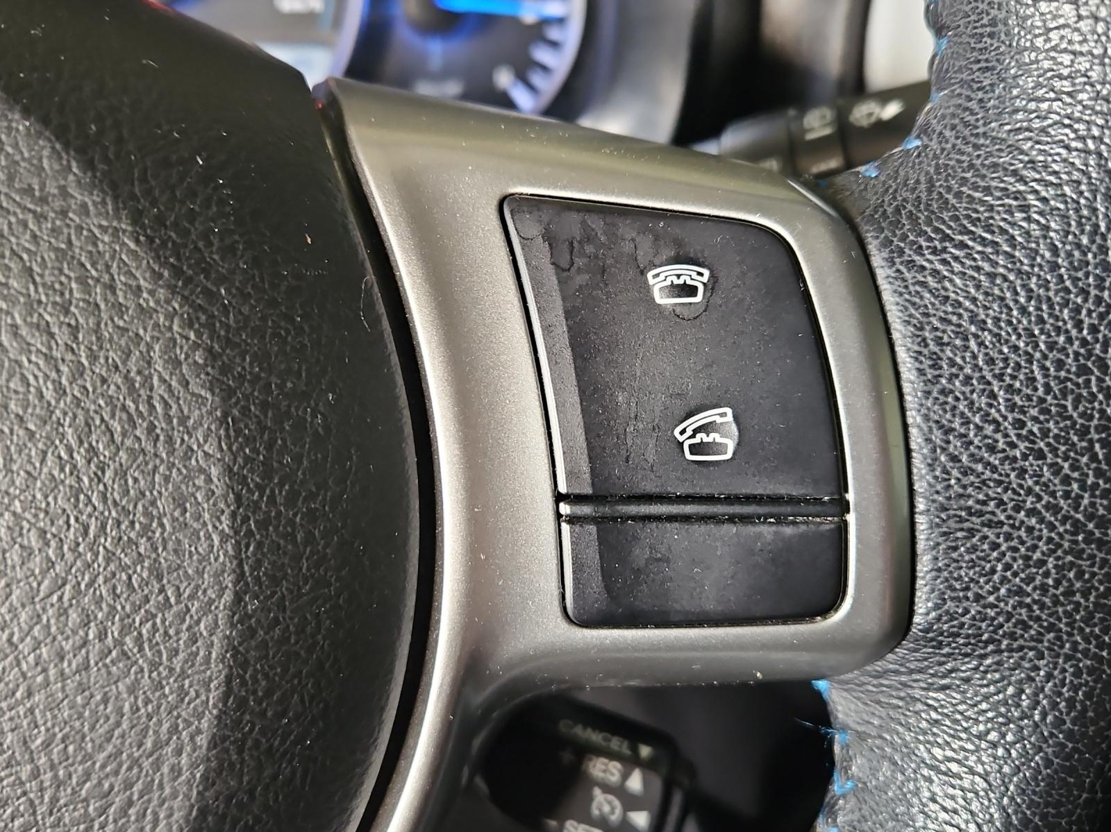 TOYOTA Yaris 1.5 VVT-i HSD Sol Premium-image-14