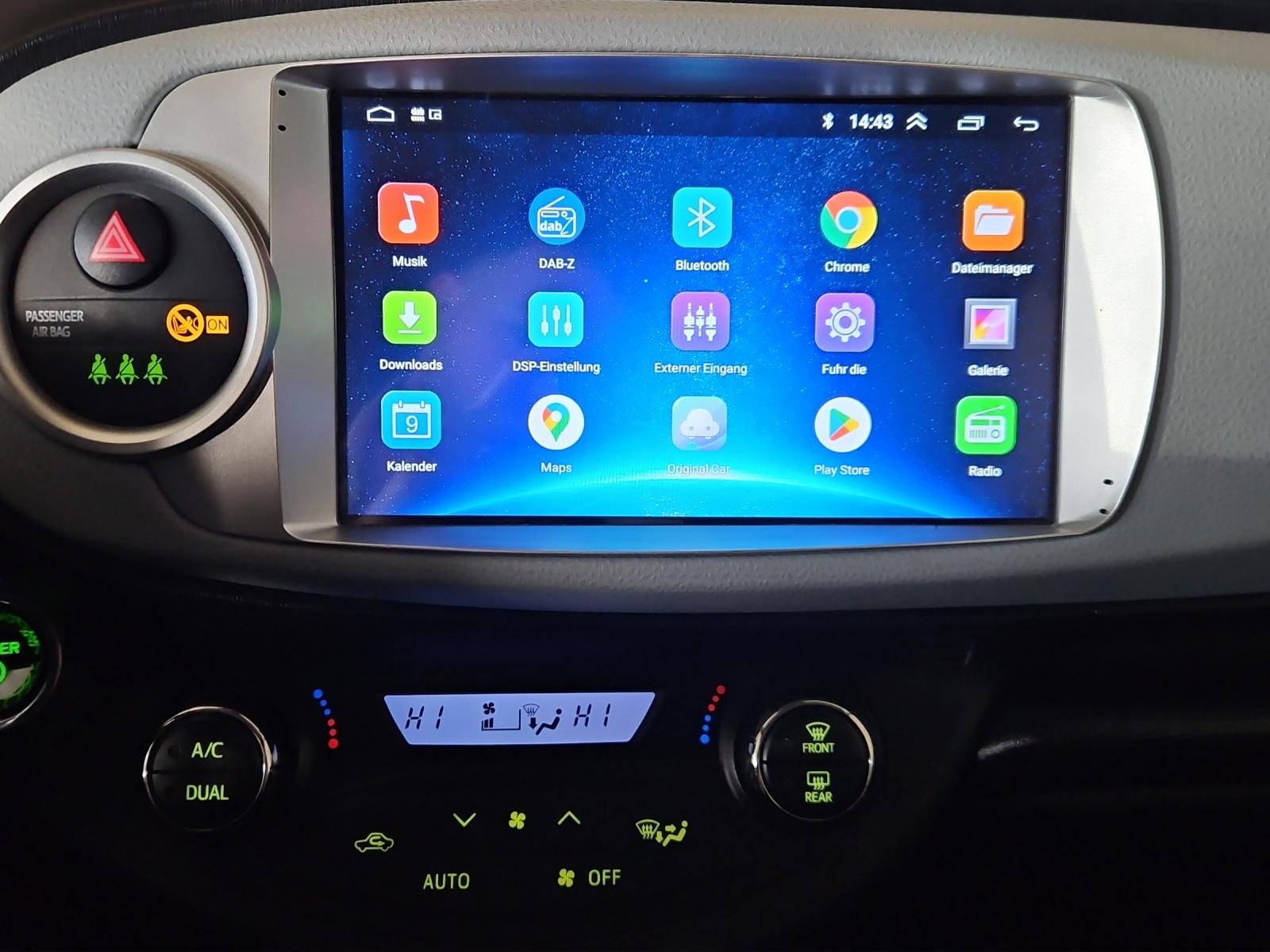TOYOTA Yaris 1.5 VVT-i HSD Sol Premium-image-18