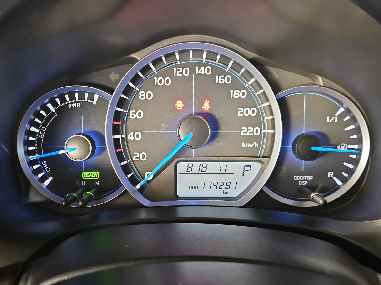 TOYOTA Yaris 1.5 VVT-i HSD Sol Premium-image-11