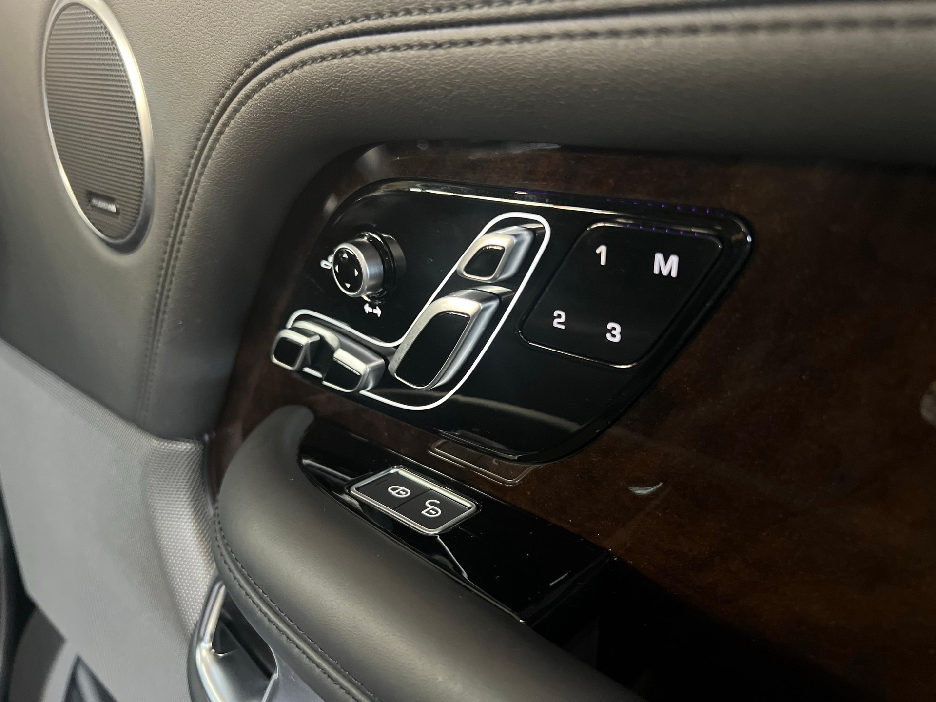 LAND ROVER Range Rover 5.0 V8 SC Vogue-image-13