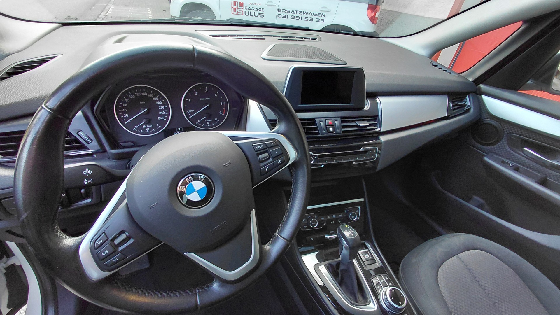 BMW 218d xDrive Active Tourer Steptronic-image-13