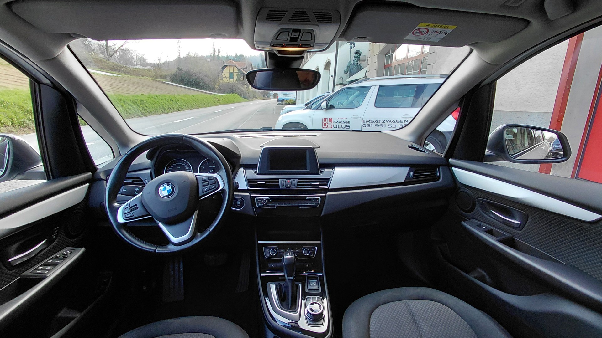 BMW 218d xDrive Active Tourer Steptronic-image-11