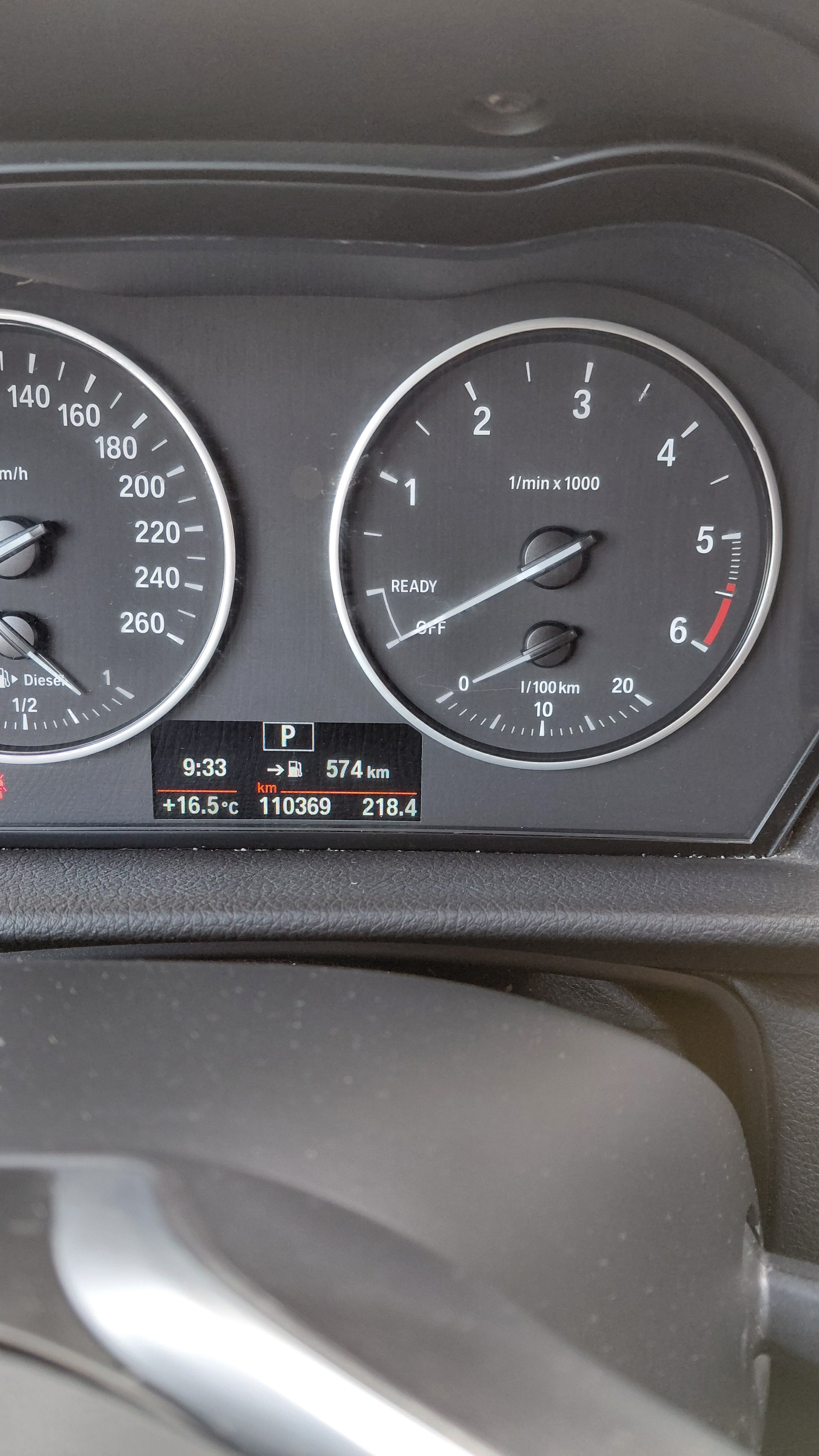 BMW 218d xDrive Active Tourer Steptronic-image-14