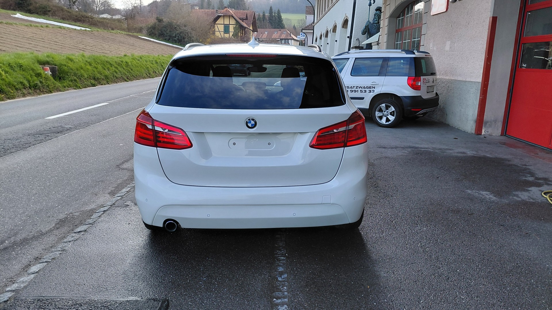 BMW 218d xDrive Active Tourer Steptronic-image-5