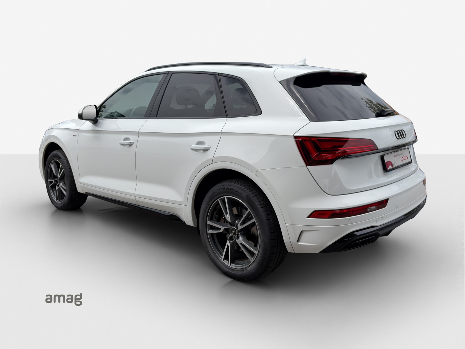 AUDI Q5 45 TFSI S-line quattro S-tronic-image-2