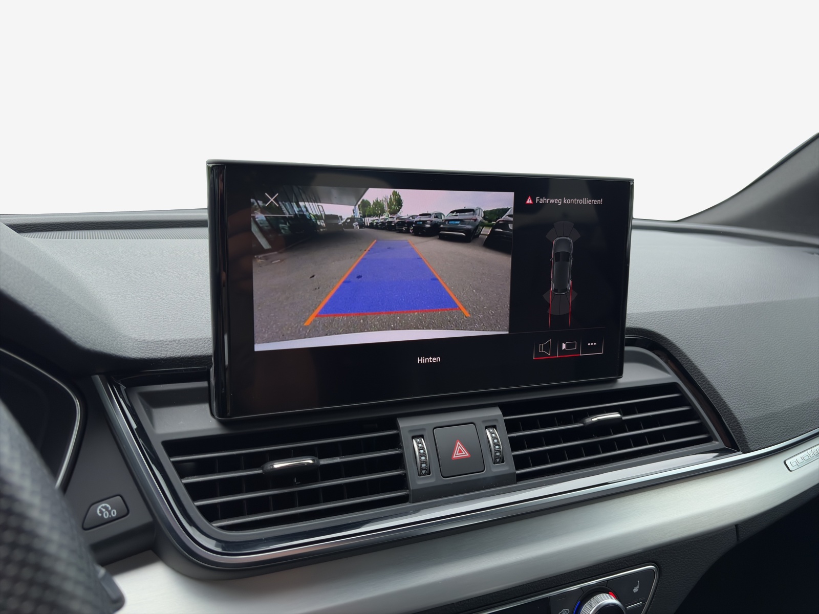 AUDI Q5 45 TFSI S-line quattro S-tronic-image-15