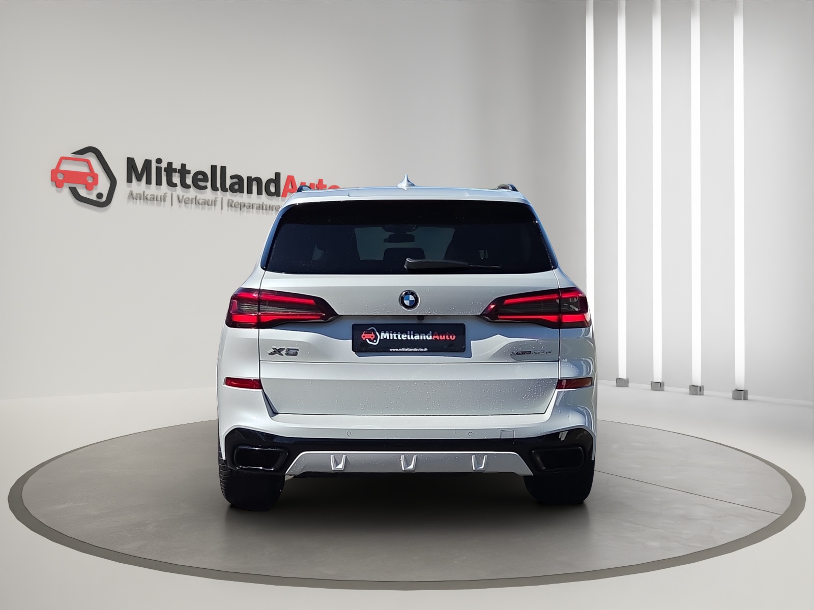 BMW X5 xDrive 48V 30d M Sport Steptronic-image-12