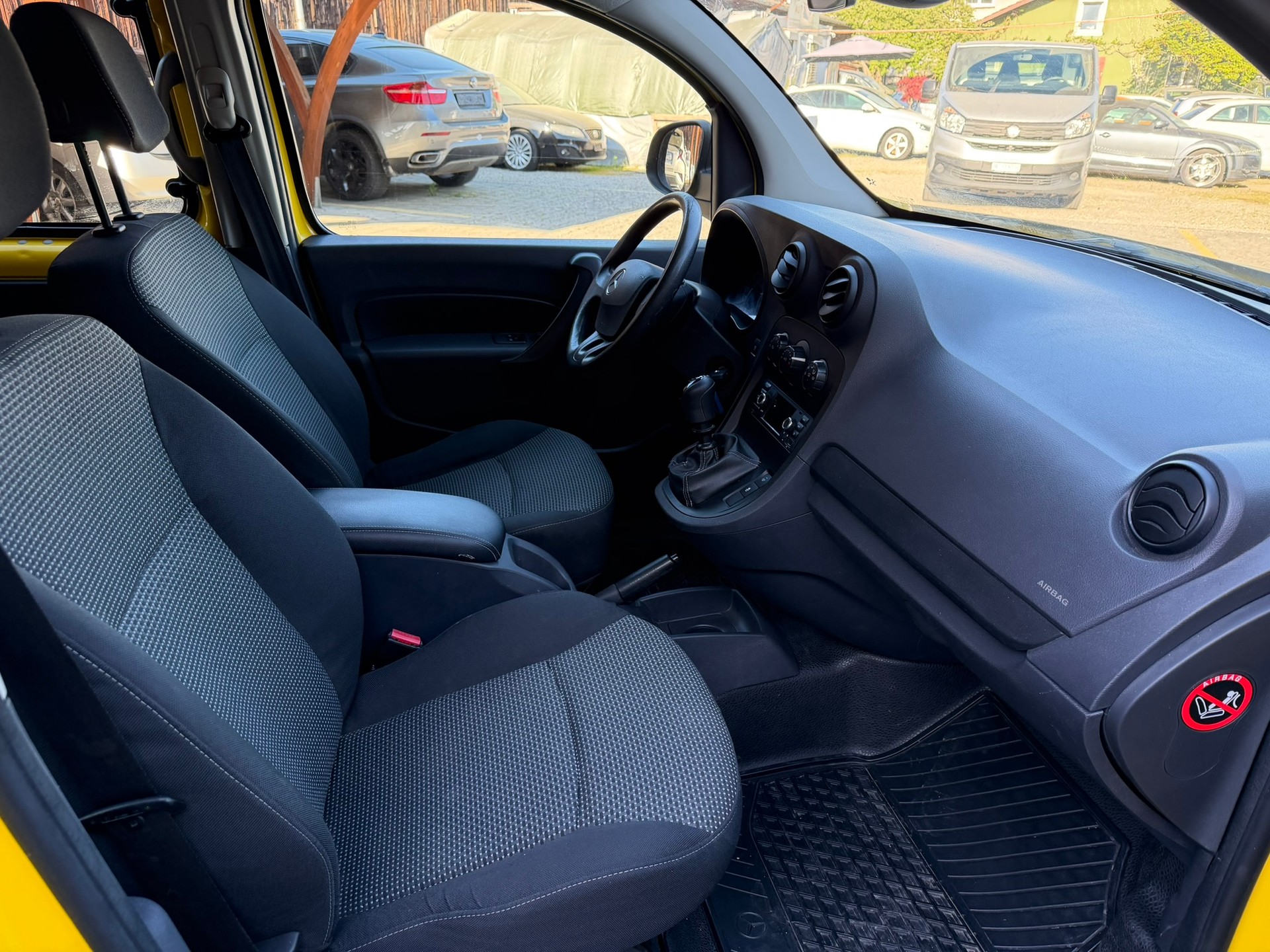 MERCEDES-BENZ Citan 111 CDI EL Mixto Euro 6-image-8