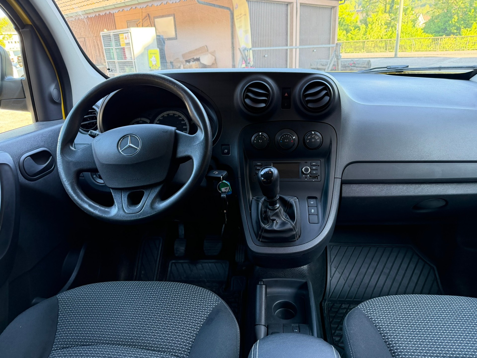 MERCEDES-BENZ Citan 111 CDI EL Mixto Euro 6-image-6