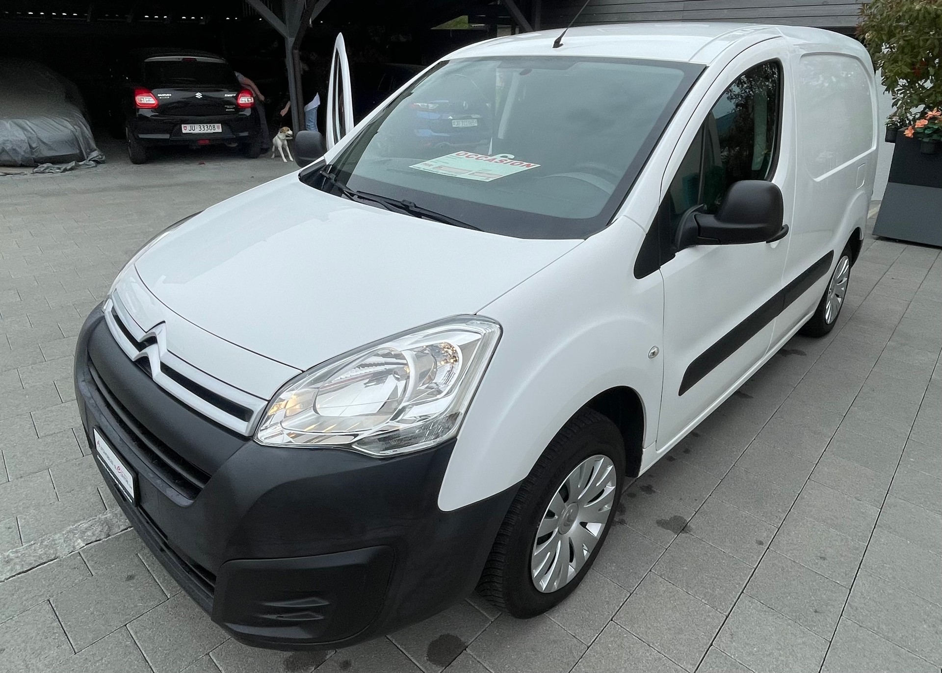 CITROEN Berlingo 1.6 VTi 98 Business-image-0