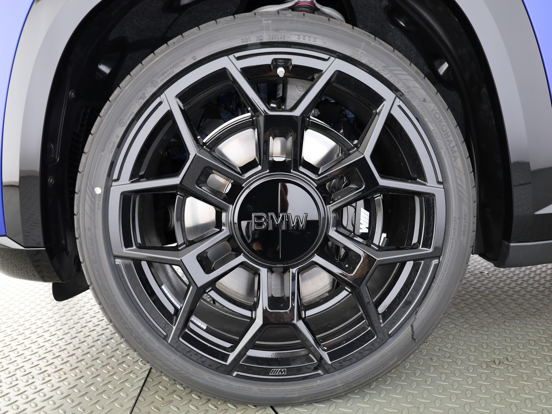 BMW XM Label Plug-in Hybrid-image-22