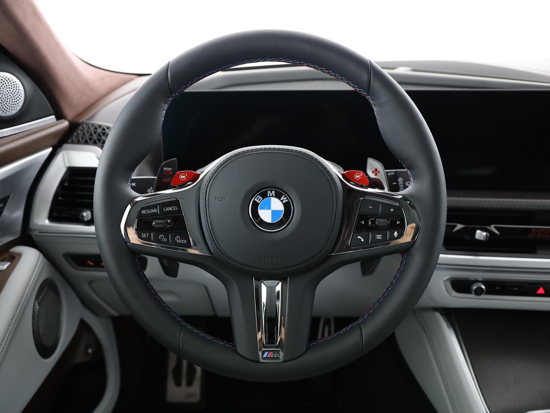 BMW XM Label Plug-in Hybrid-image-15