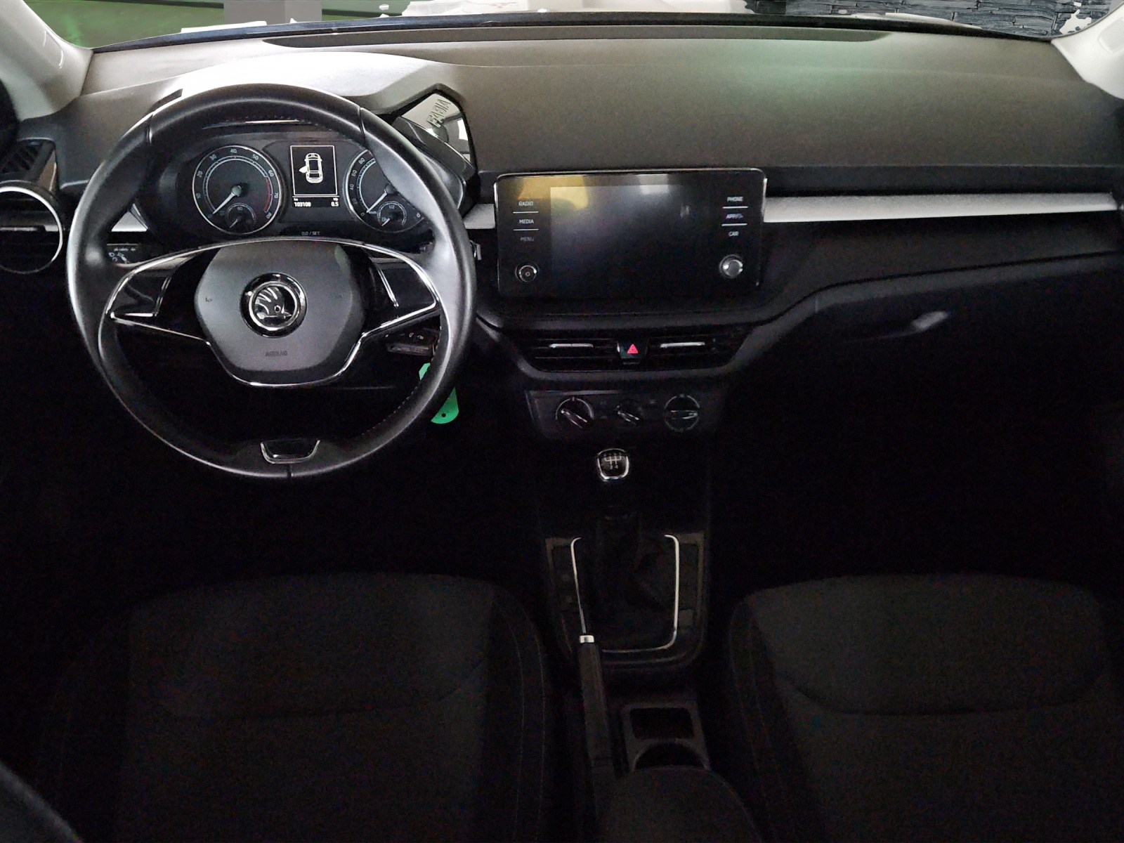 SKODA Fabia 1.0 MPI Ambition-image-7