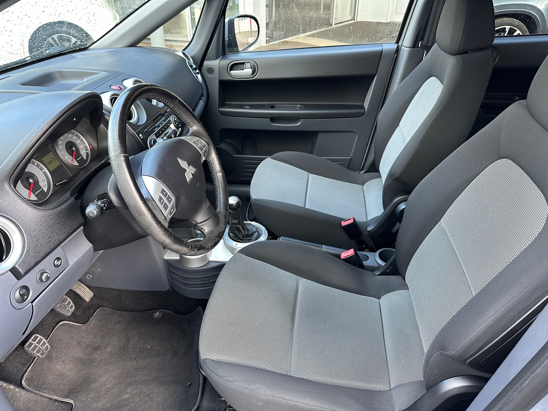 MITSUBISHI Colt 1.3 16V Jubilé (35) ClearTec-image-7