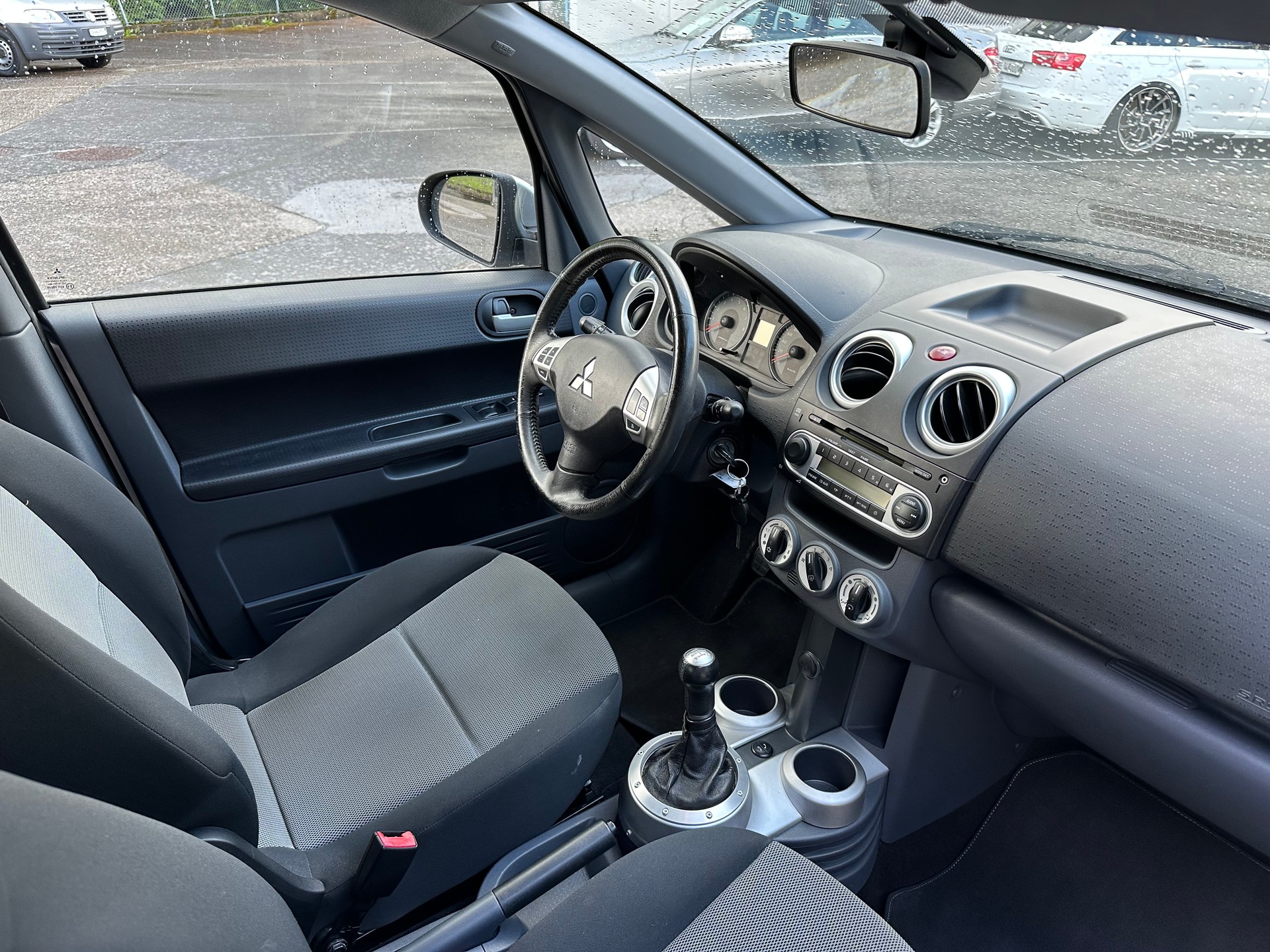 MITSUBISHI Colt 1.3 16V Jubilé (35) ClearTec-image-8