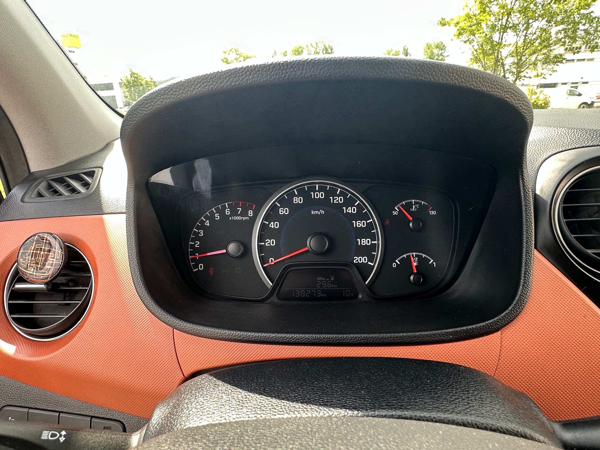 HYUNDAI i10 1.0 Amplia Frisch ab MFK 14.05.2026-image-9