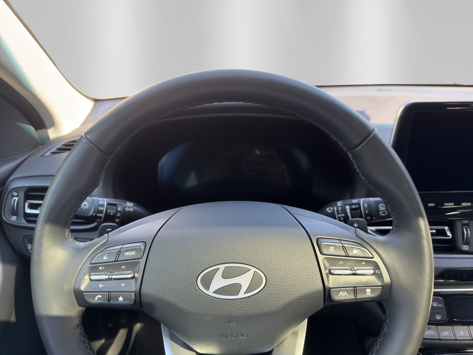 HYUNDAI i30 Wagon 1.5 T-GDi Vertex 48V MH DCT-image-14