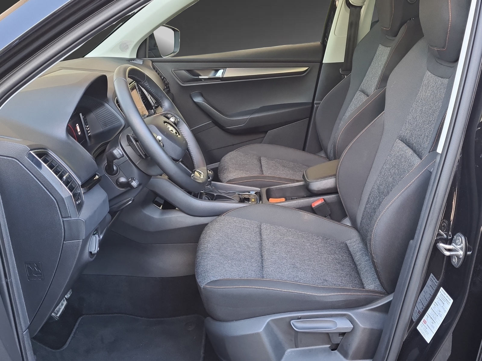 SKODA Karoq 2.0 TDI CR Clever 4x4 DSG-image-5