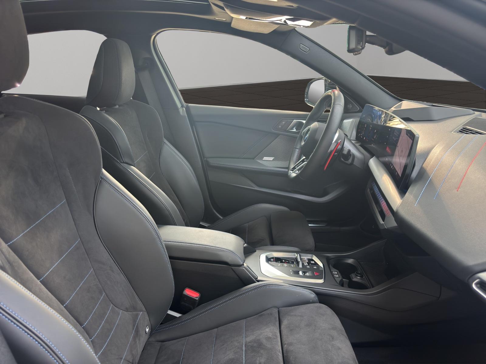 BMW M235i xDrive Gran Coupé-image-10