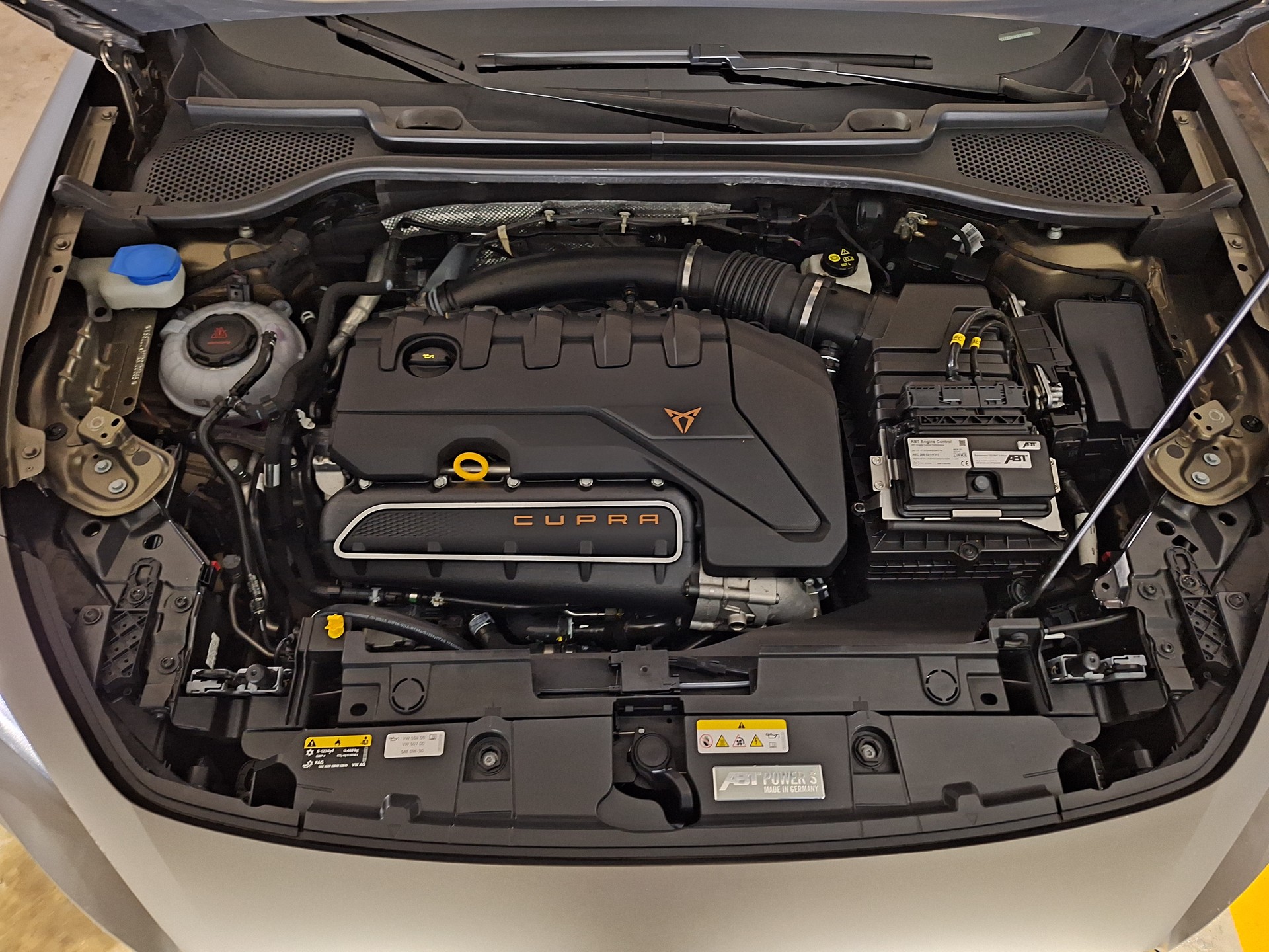 CUPRA Formentor 2.5 TSI VZ5 ABT 4Drive DSG 450PS-image-9