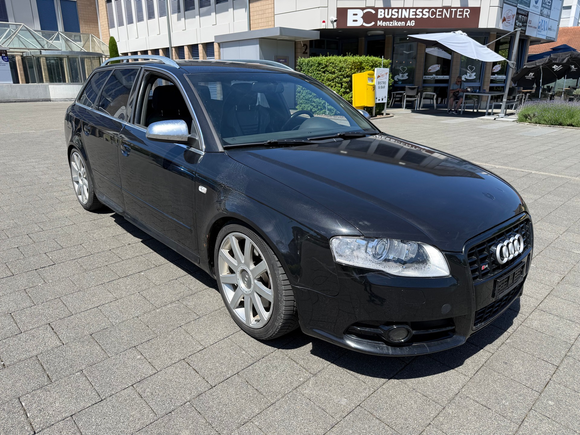 AUDI S4 Avant 4.2 V8 quattro-image-0