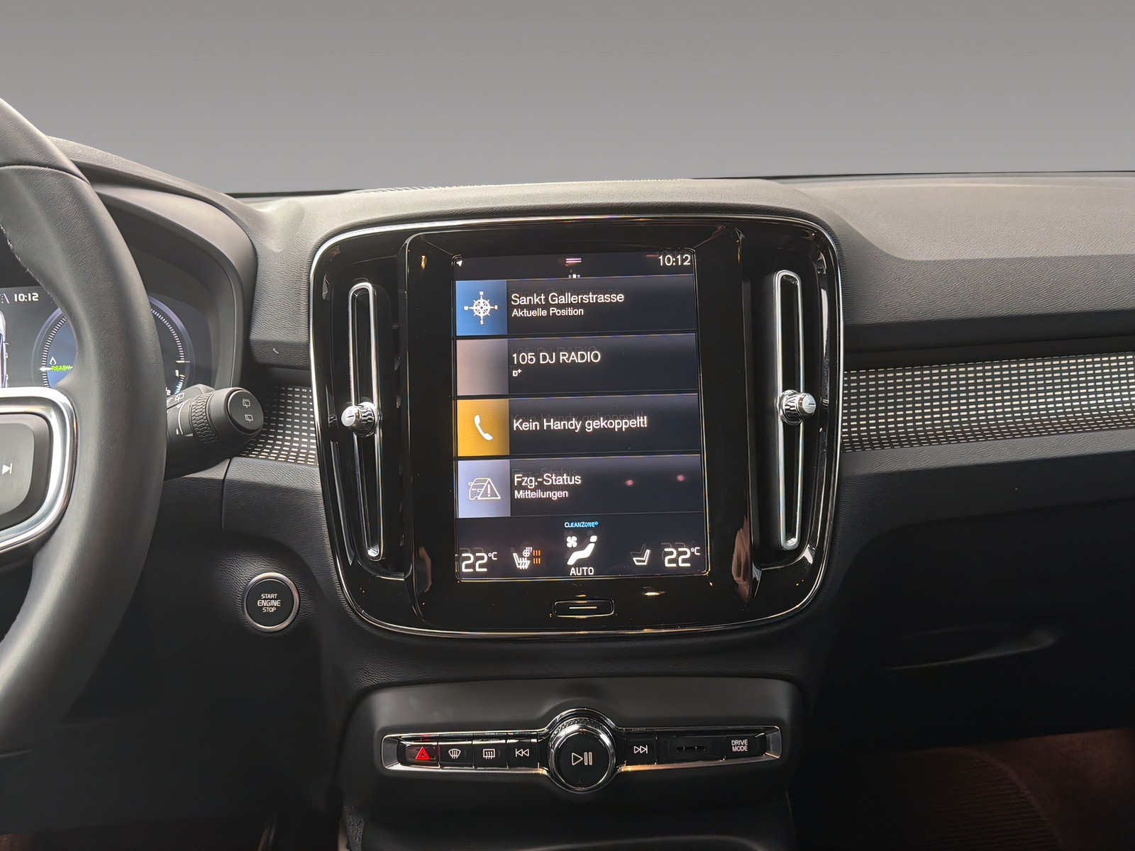 VOLVO XC40 1.5 T4 PiH R-Design-image-11