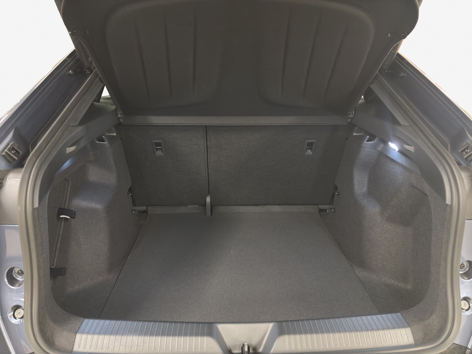 CUPRA Tavascan Type 8 77 kWh VZ-image-12