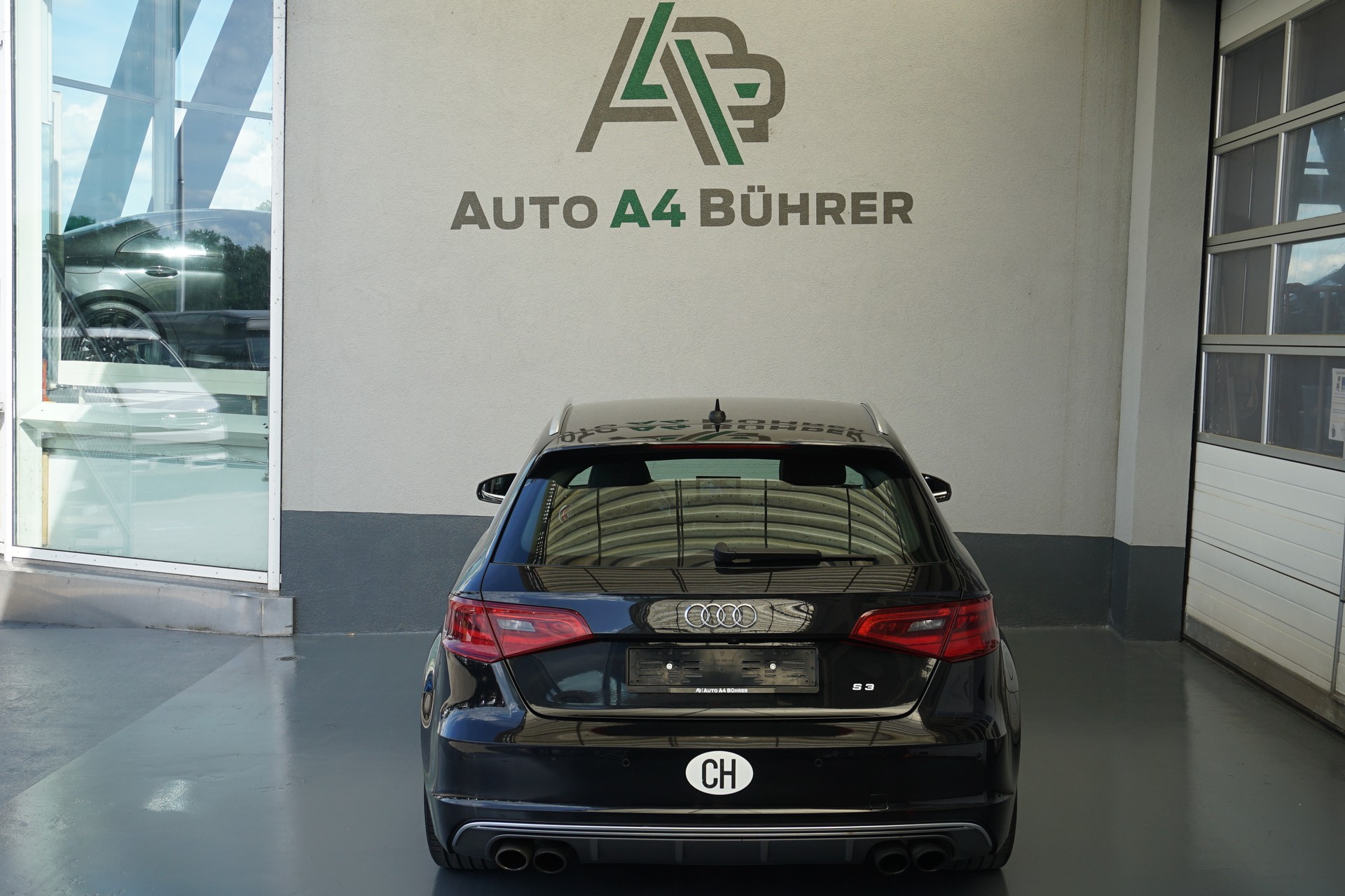 AUDI S3 2.0 TFSI quattro-image-9