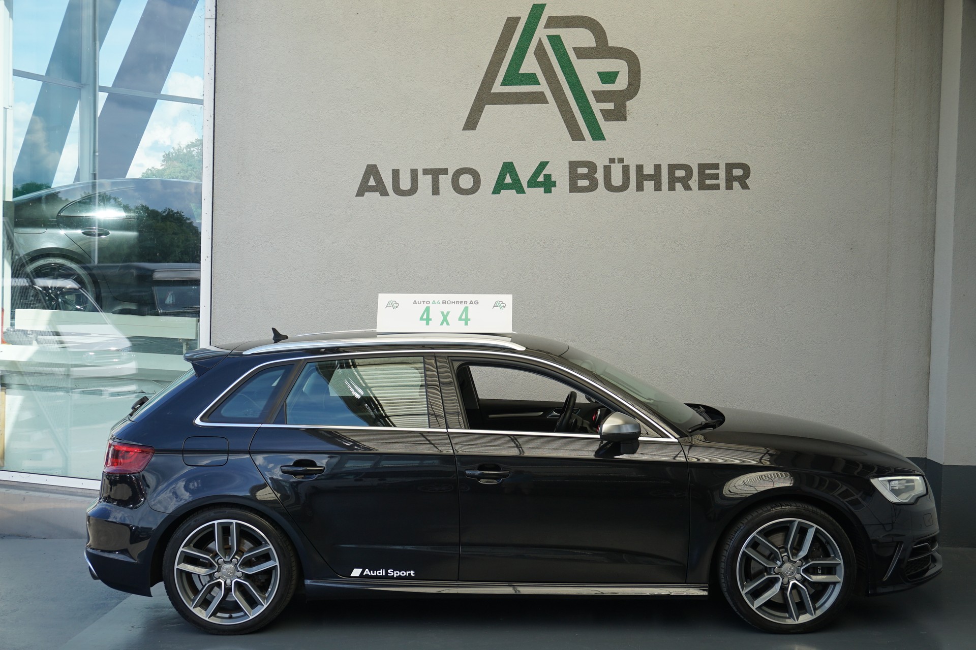 AUDI S3 2.0 TFSI quattro-image-4