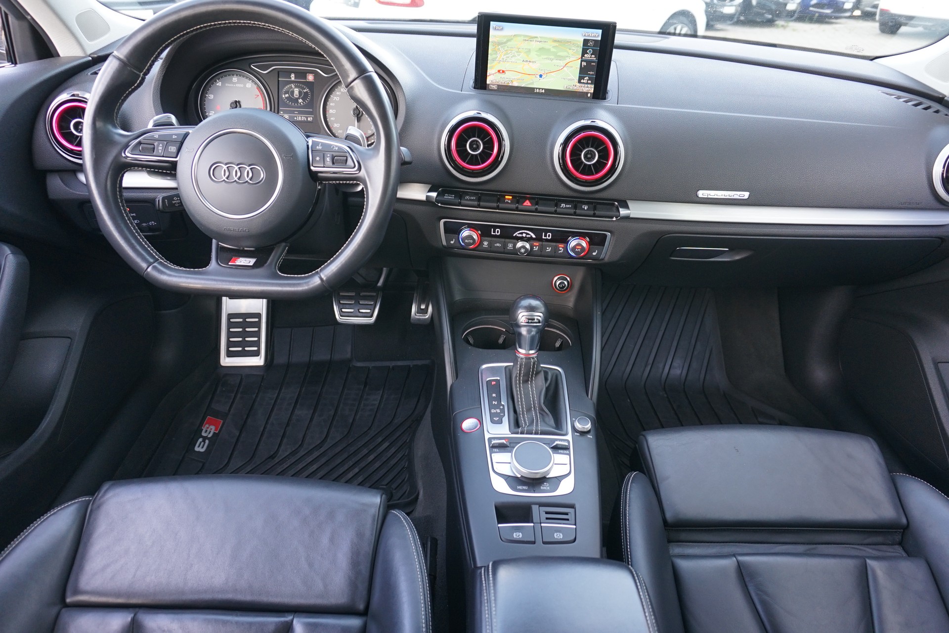 AUDI S3 2.0 TFSI quattro-image-12