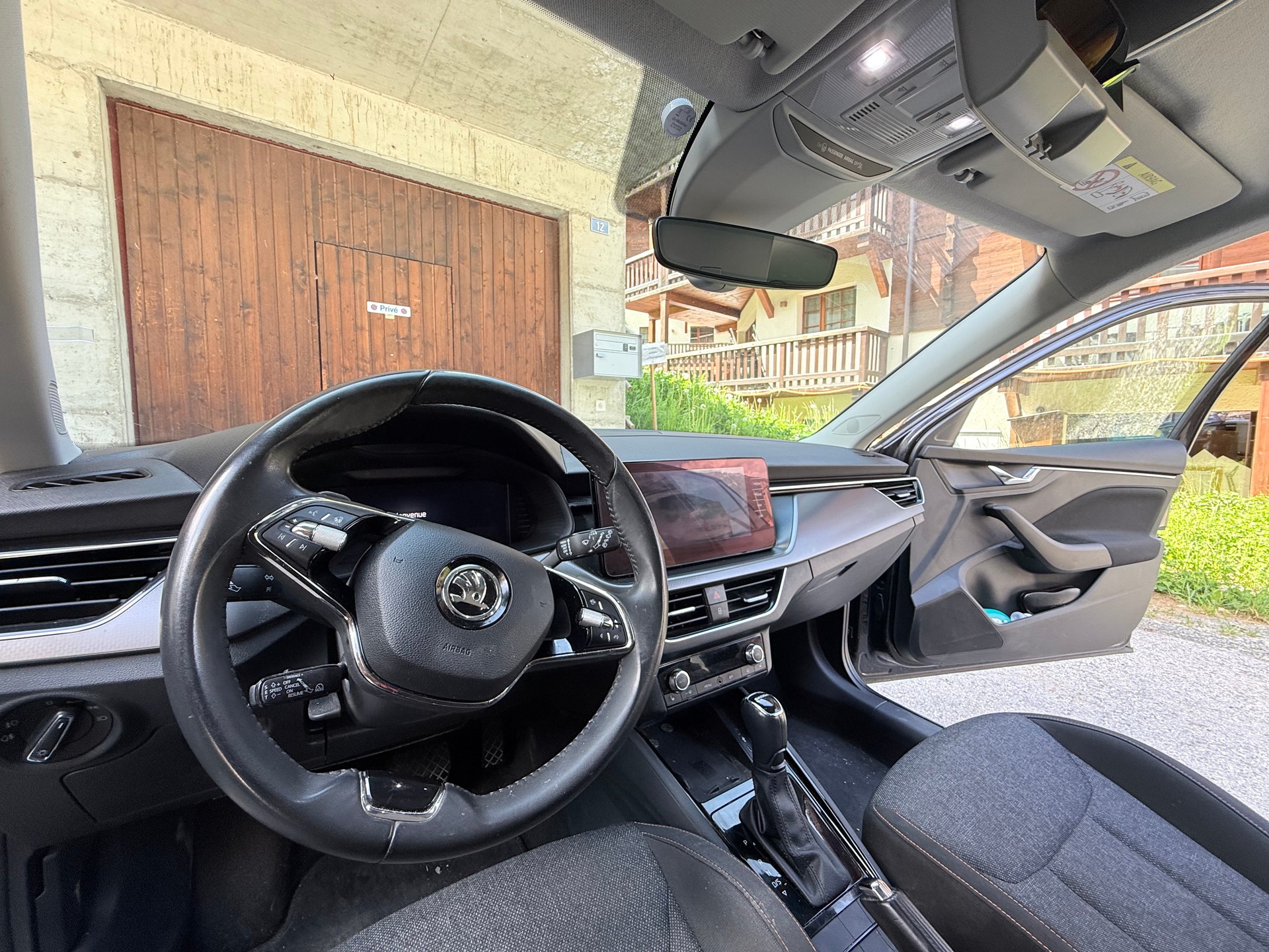 SKODA 1.0 TSI Clever DSG-image-3
