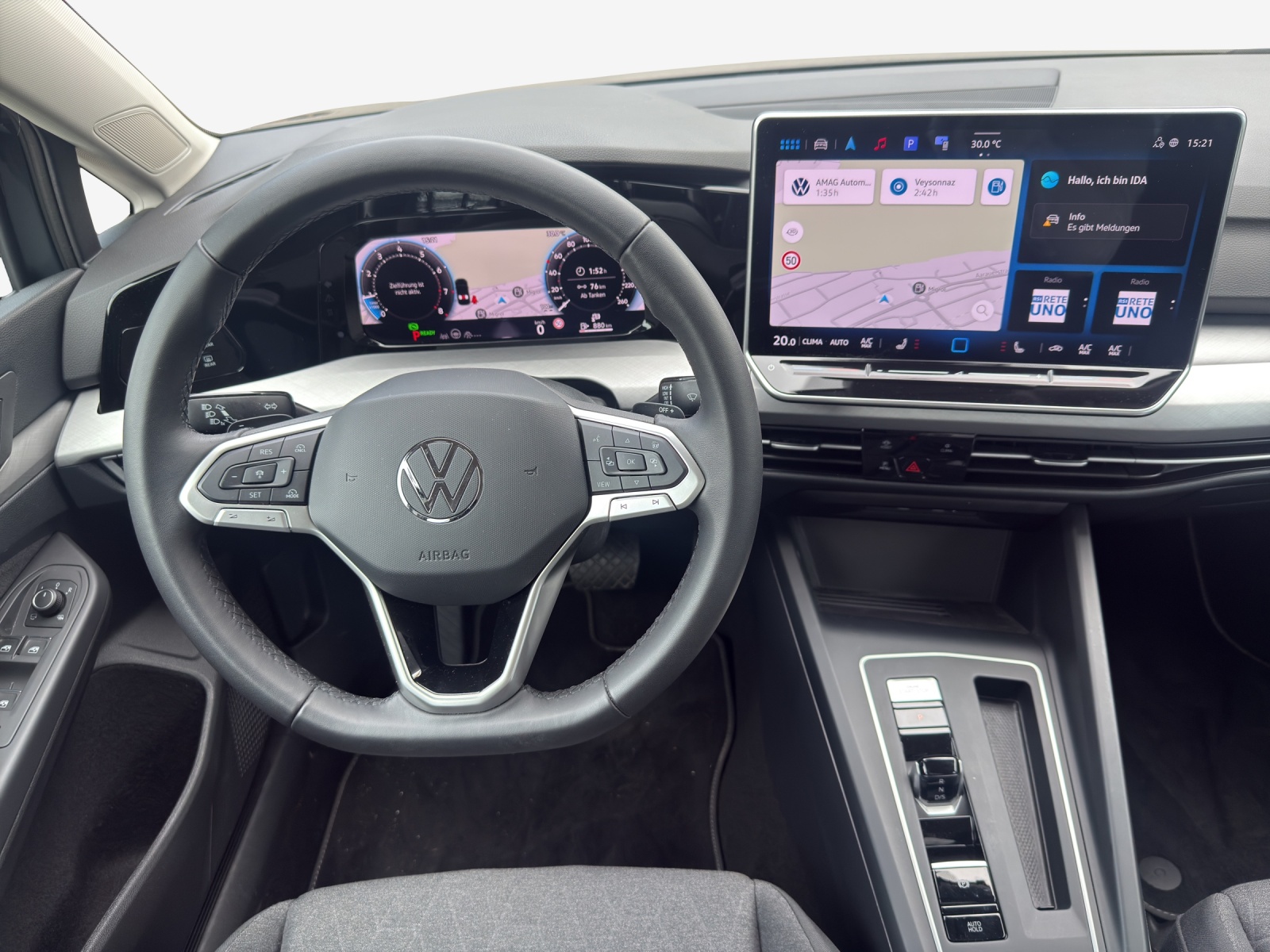 VW Golf 1.5 e TSI mHEV Life DSG-image-8