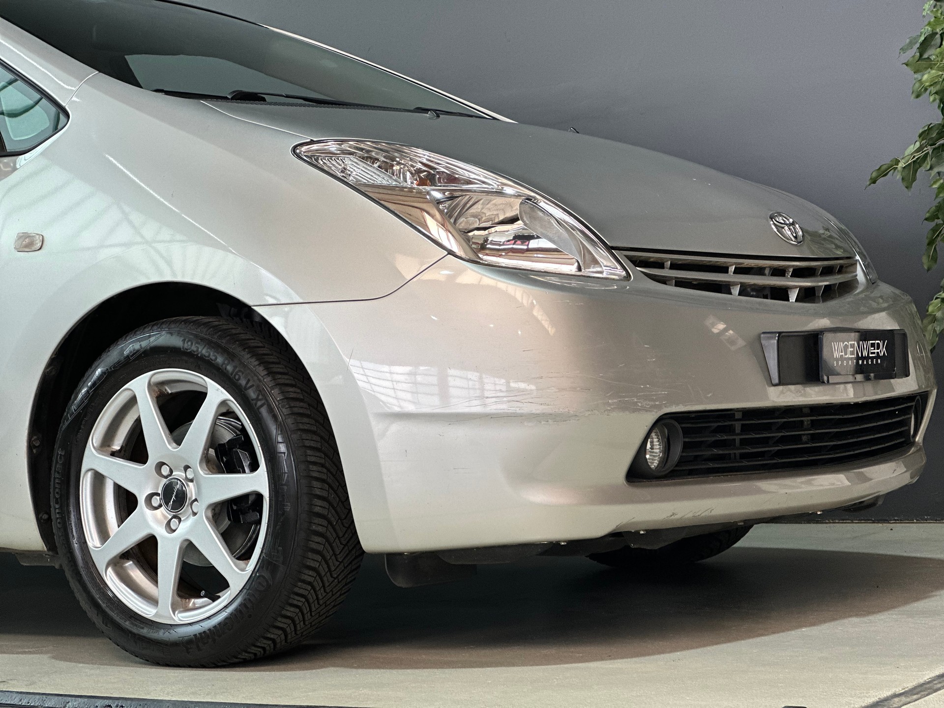 TOYOTA Prius 1.5 16V Hybrid-image-20