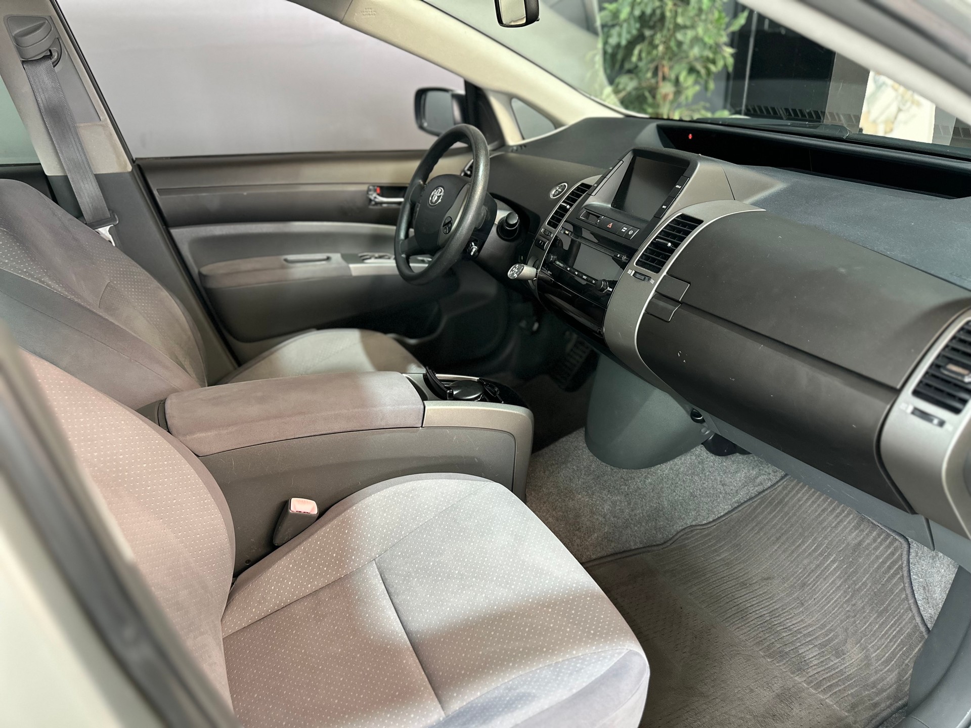 TOYOTA Prius 1.5 16V Hybrid-image-13