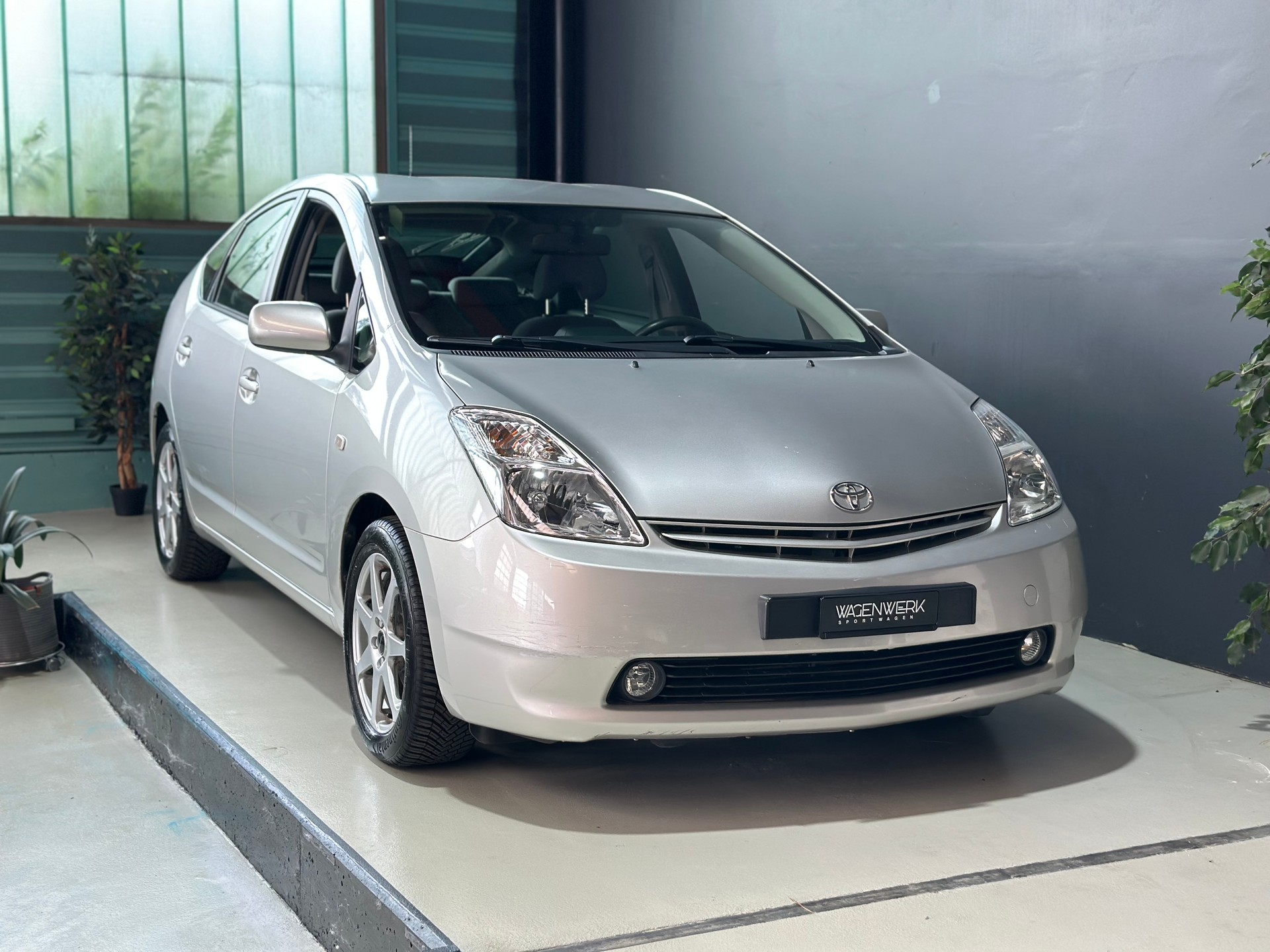 TOYOTA Prius 1.5 16V Hybrid
