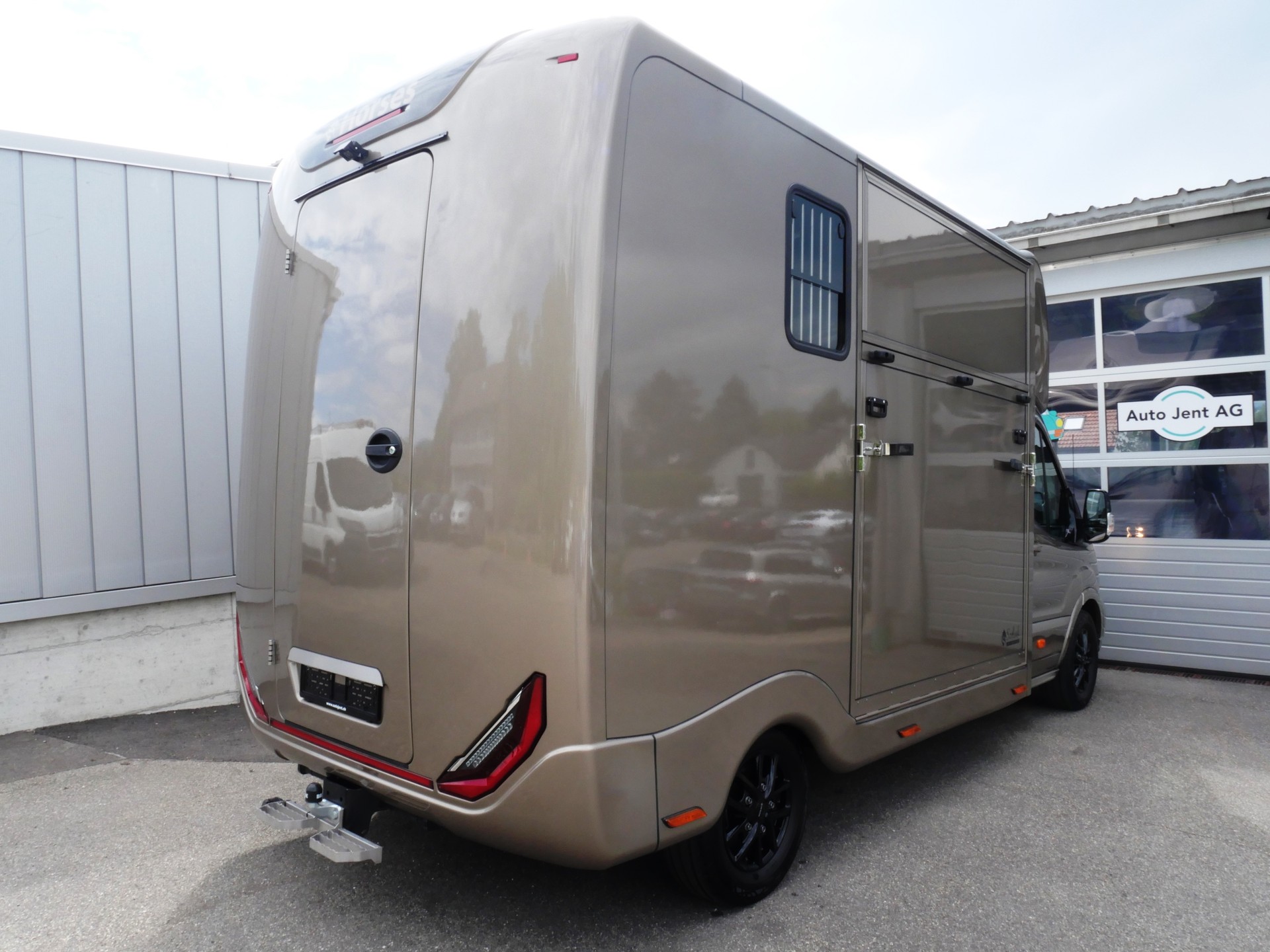 FORD Pferdetransporter Sodiak-image-3