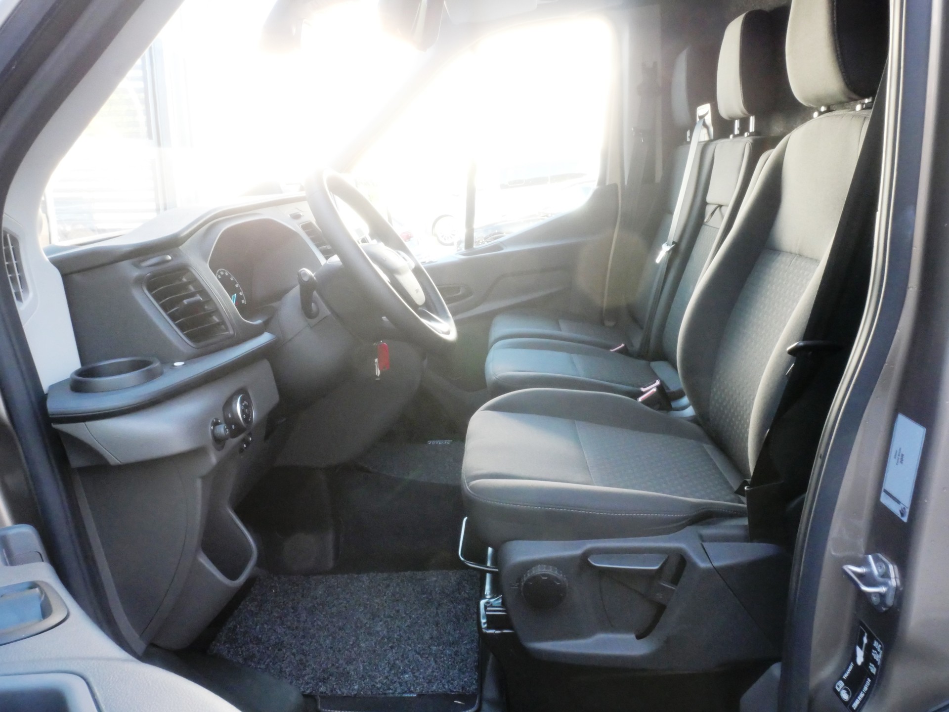 FORD Pferdetransporter Sodiak-image-21