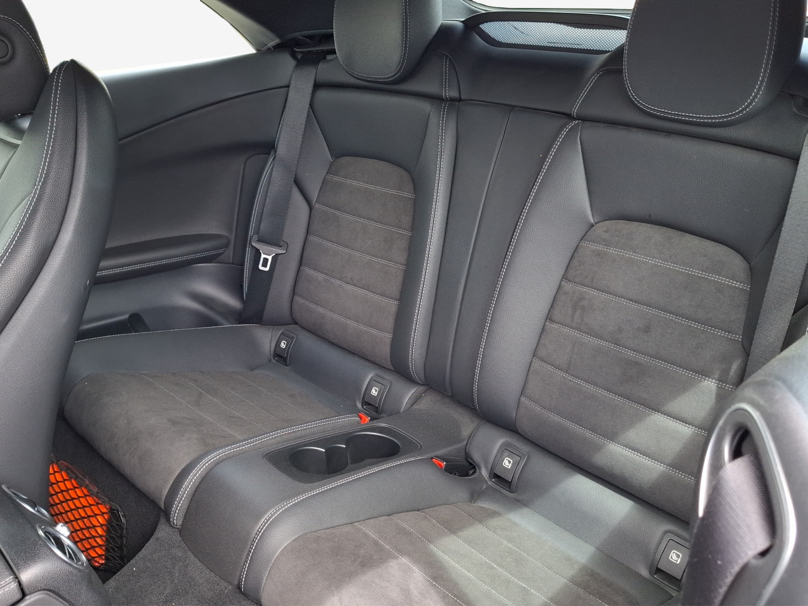 MERCEDES-BENZ C 200 AMG Line Cabriolet 9G-Tronic-image-11