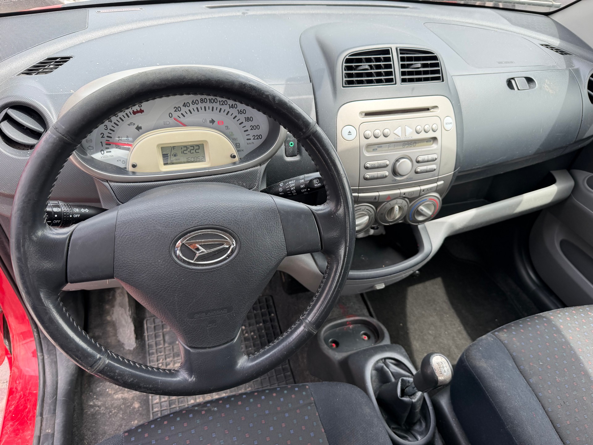 DAIHATSU Sirion 1.3 eco-4WD-image-6