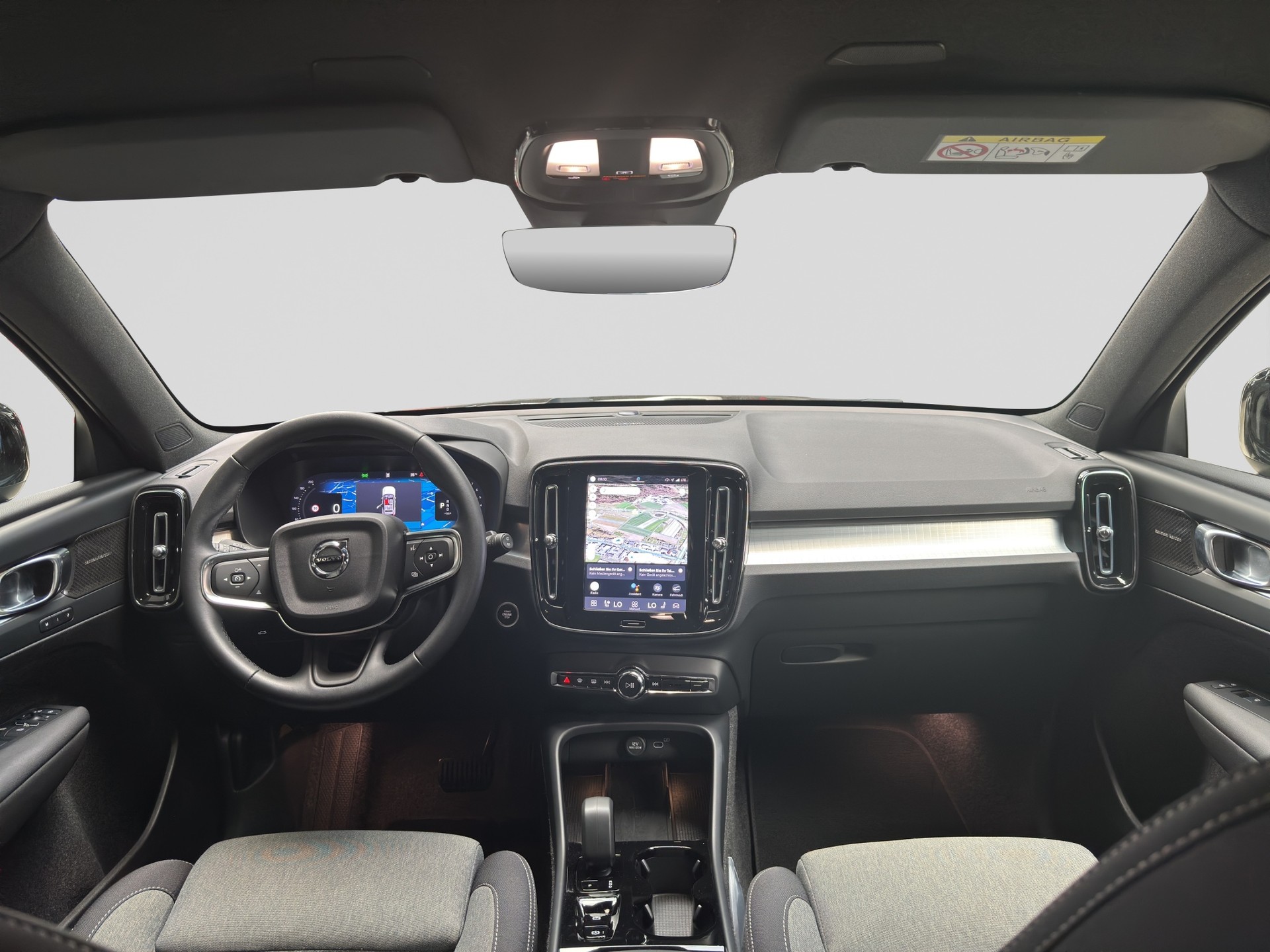 VOLVO XC40 B3 Benzin Mild Hybrid Plus Black Edition-image-14