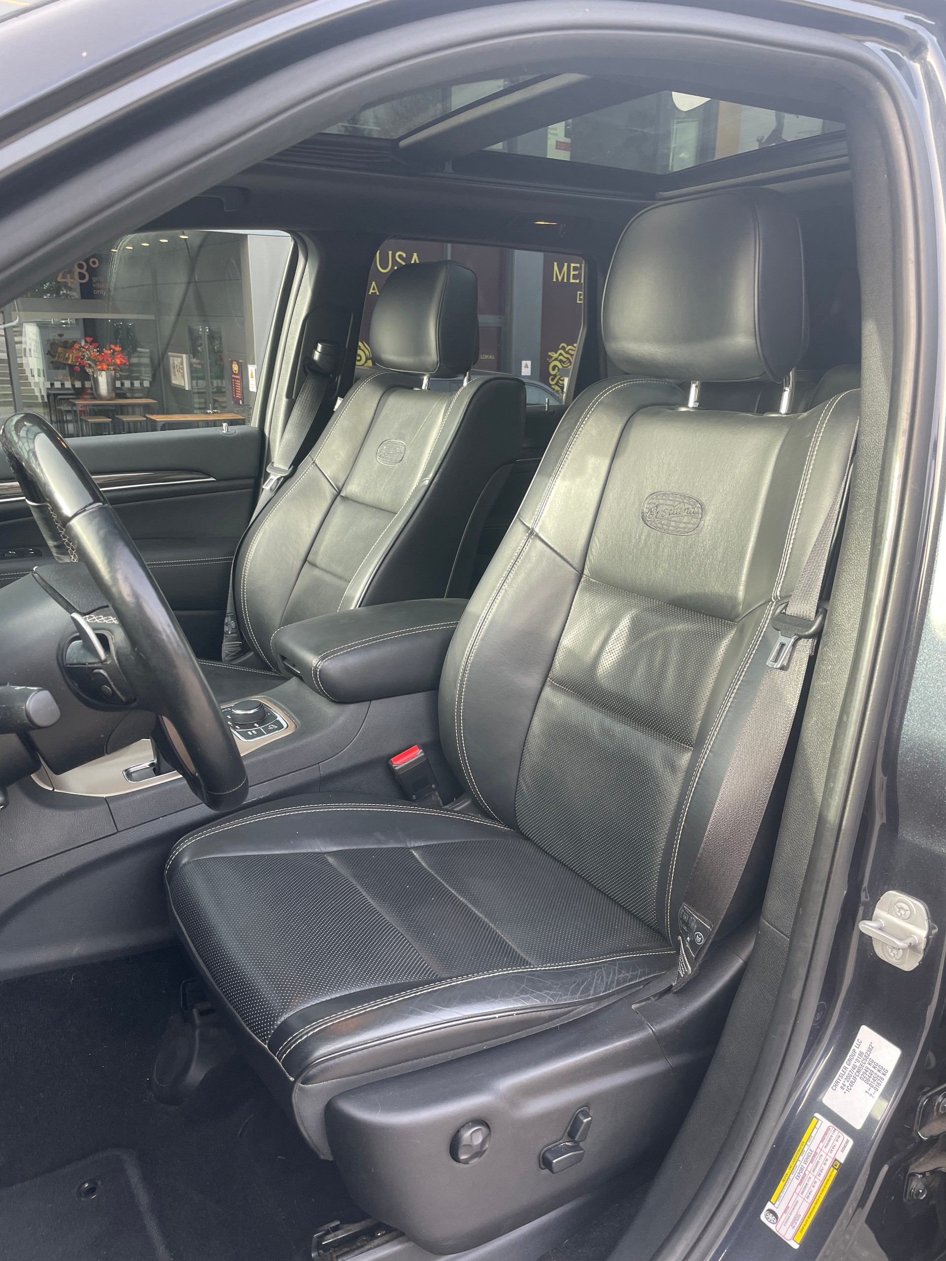JEEP Grand Cherokee 3.0 CRD Overland Automatic-image-12