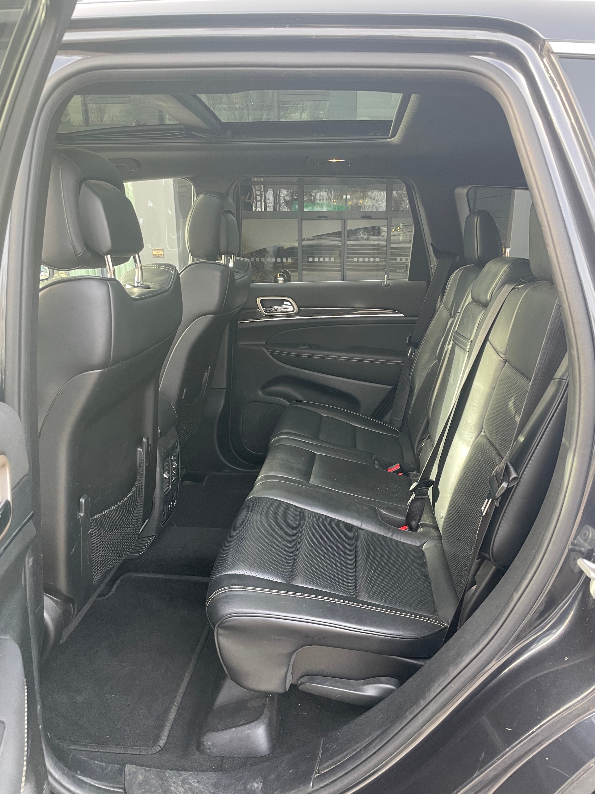 JEEP Grand Cherokee 3.0 CRD Overland Automatic-image-14